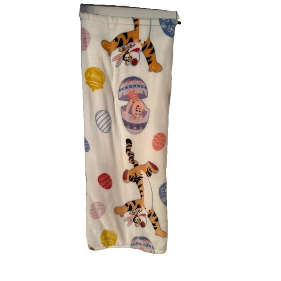 Disney Winnie The Pooh Easter Eggs 50x70" White Throw Blanket Tigger Piglet NWT - Picture 2 of 2